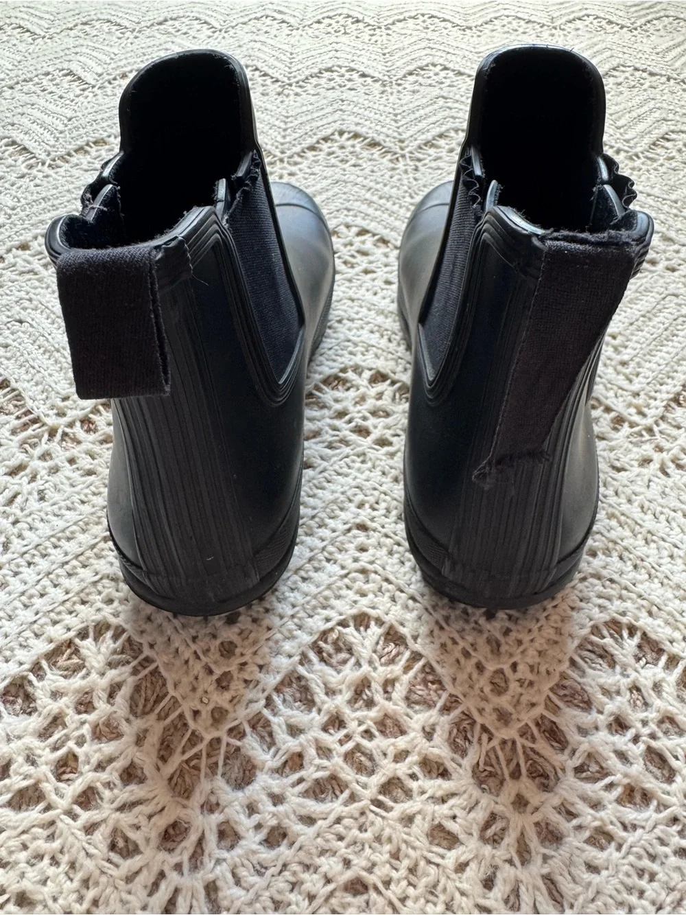 Hunter Matte Black Chelsea Waterproof Rubber Ankle Rain Boots Size 9 Gardening